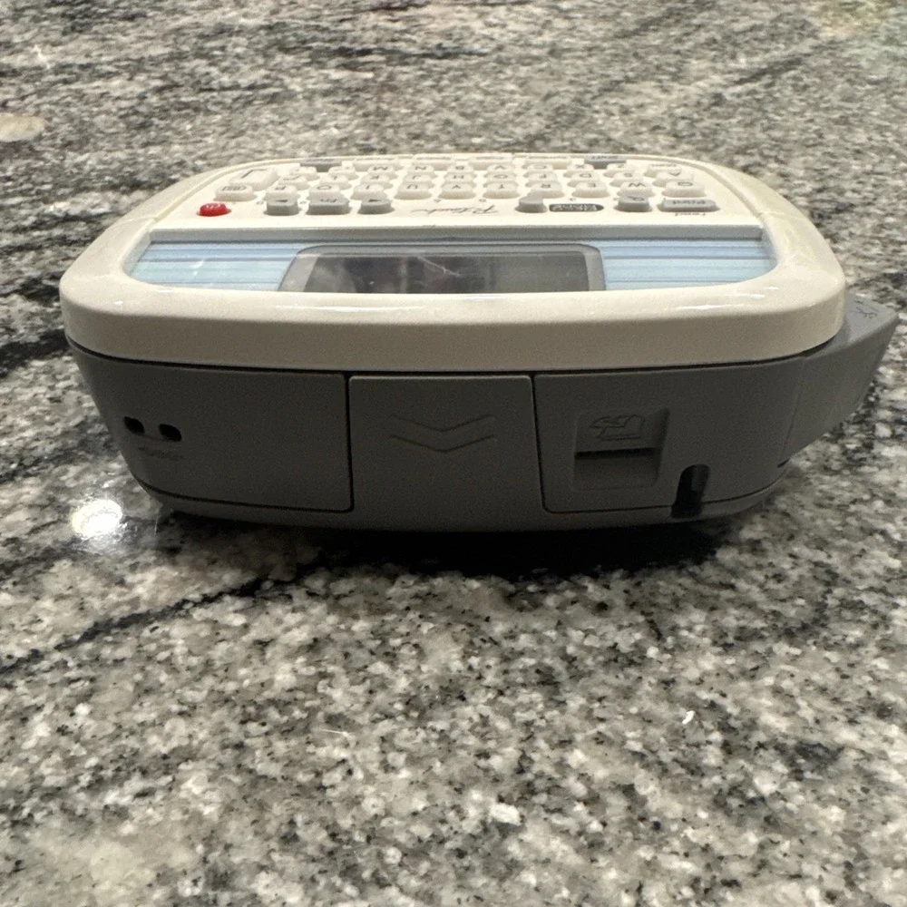 Brother P-Touch‎ Electronic Labeling System Model PT-90